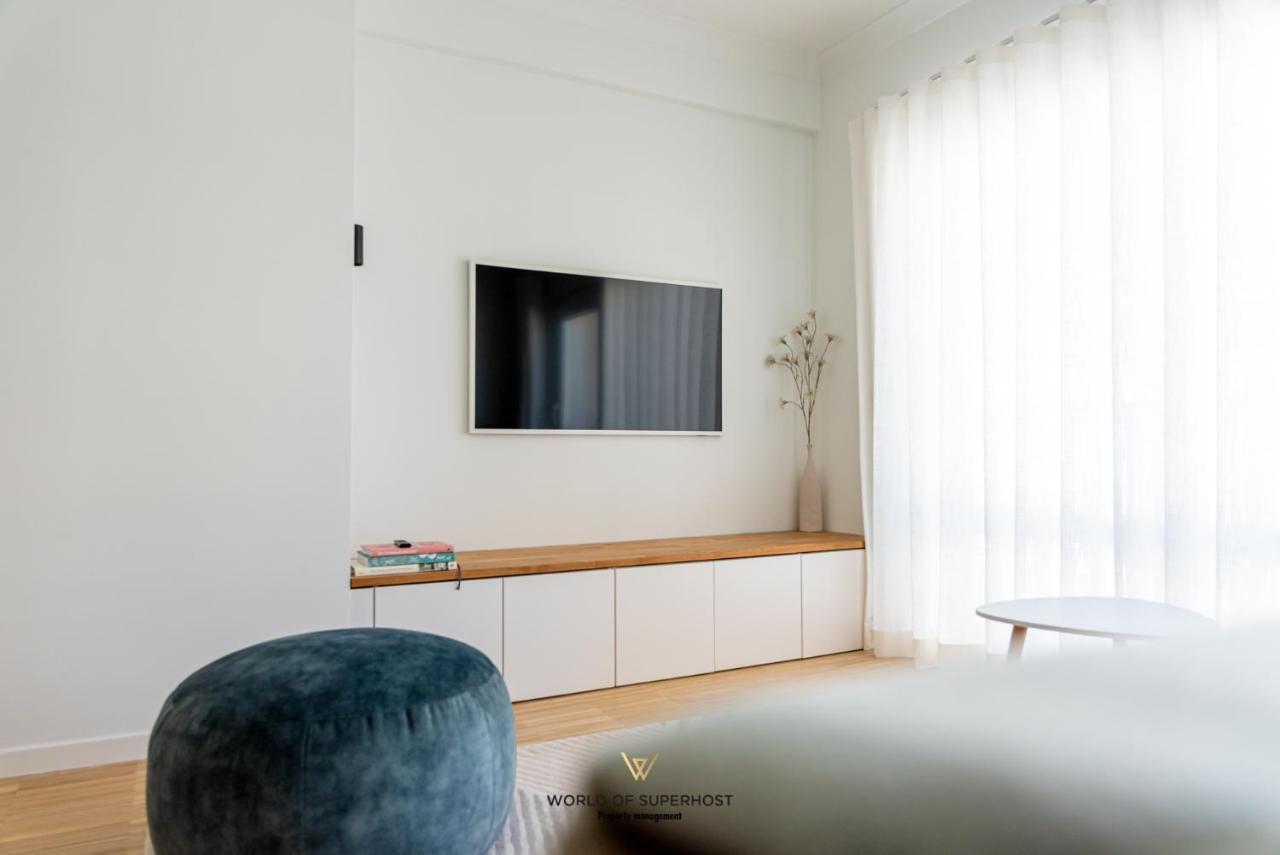 Luxurious Next To The Sea And Centre With Free Parking Space Apartment